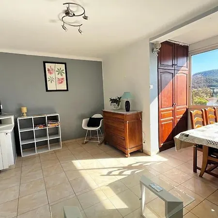 Appartement Avec 3 Chambres Hyères
