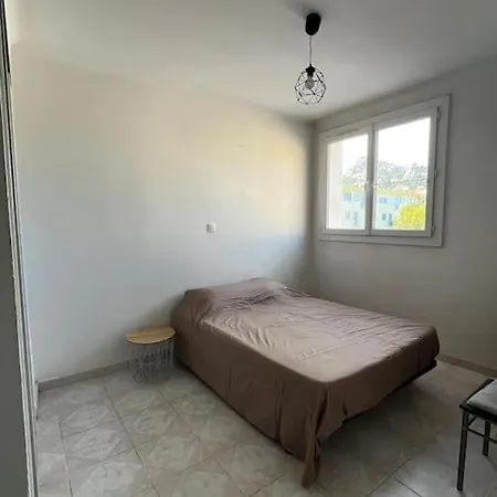 Appartement Avec 3 Chambres