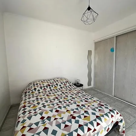 Appartement Avec 3 Chambres *
