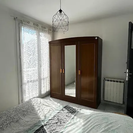 Avec 3 Chambres Йер